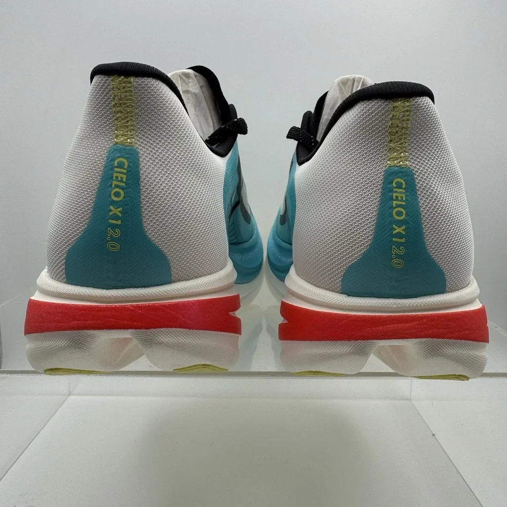 Hoka One One hoka one